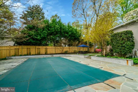 $999,000 | 3911 Locust Lane, Alexandria, VA 22310