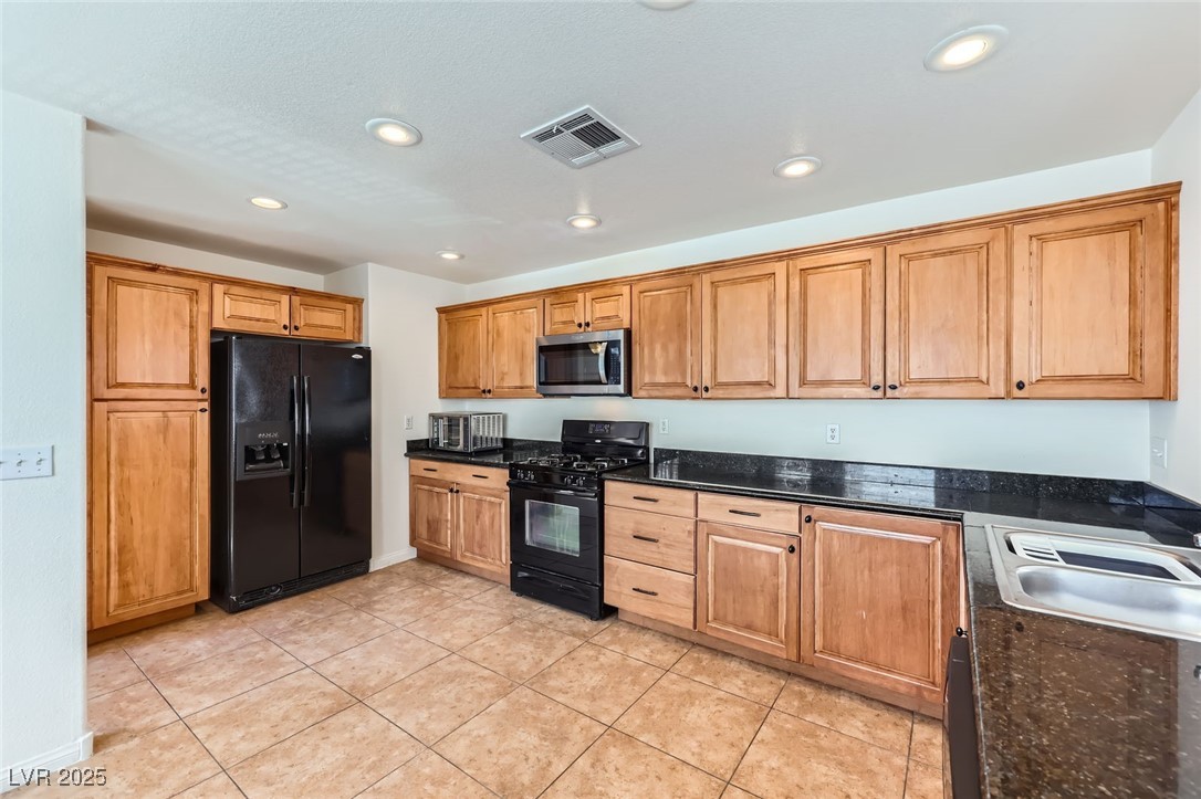 2792 Fountain Ridge Lane Henderson, NV 89074 - Photo 12 of 47