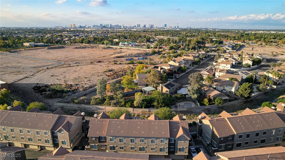 2792 Fountain Ridge Lane Henderson, NV 89074 - Photo 31 of 47