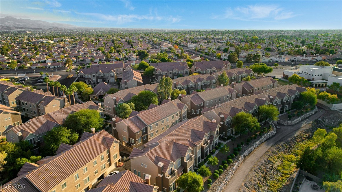 2792 Fountain Ridge Lane Henderson, NV 89074 - Photo 34 of 47