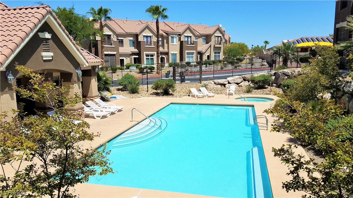 2792 Fountain Ridge Lane Henderson, NV 89074 - Photo 43 of 47