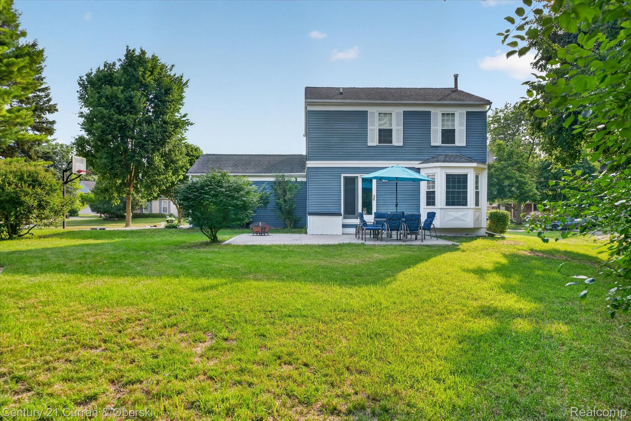 24525 Jamestowne Road Novi, MI 48375 - Photo 31 of 34 Rear elevation of home