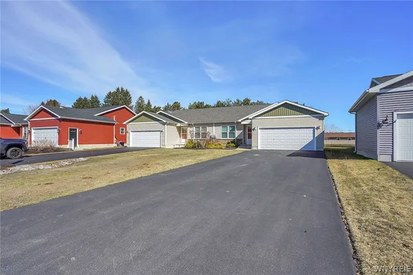 $325,000 | 165 E Hill, Springville, NY 14141
