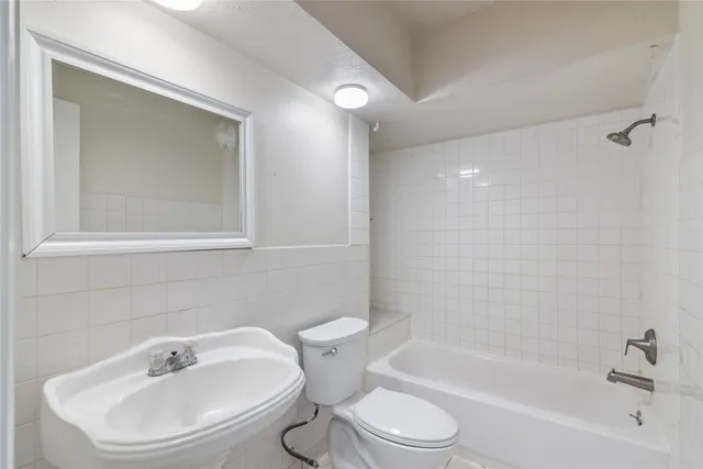 $2,075 | 22115 Fincastle Drive, Katy, TX 77450