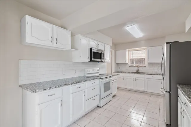 $2,075 | 22115 Fincastle Drive, Katy, TX 77450