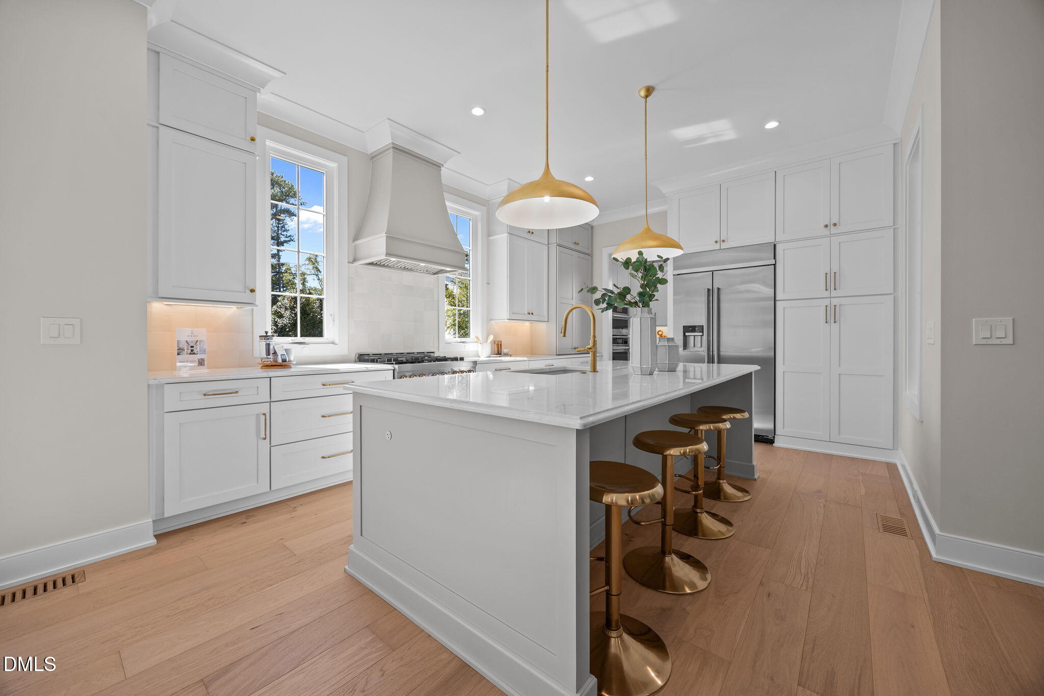 3301 Dell Drive Raleigh, NC 27609 - Photo 5 of 47 30-web-or-mls-IMG_3778