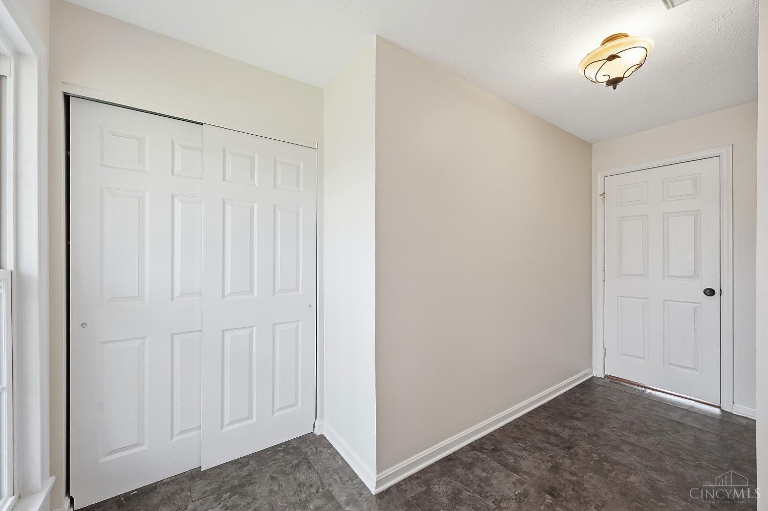 3883 Fulton Grove Road Cincinnati, OH 45245 - Photo 43 of 70