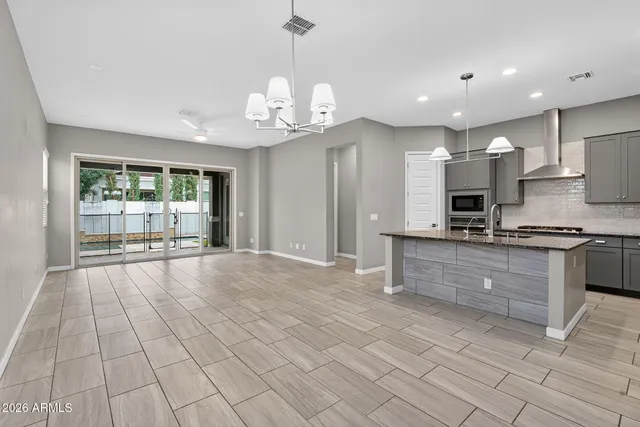 $700,000 | 3075 East Appaloosa Road, Gilbert, AZ 85296