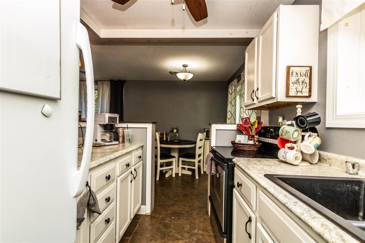 202 Frontenac Road Marquette Heights, IL 61554 - Photo 11 of 28 Gallery Image 11