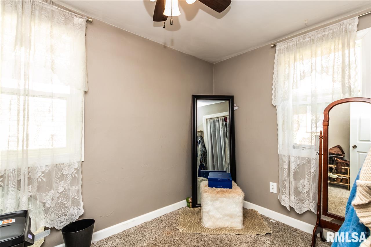 202 Frontenac Road Marquette Heights, IL 61554 - Photo 21 of 28 Gallery Image 21
