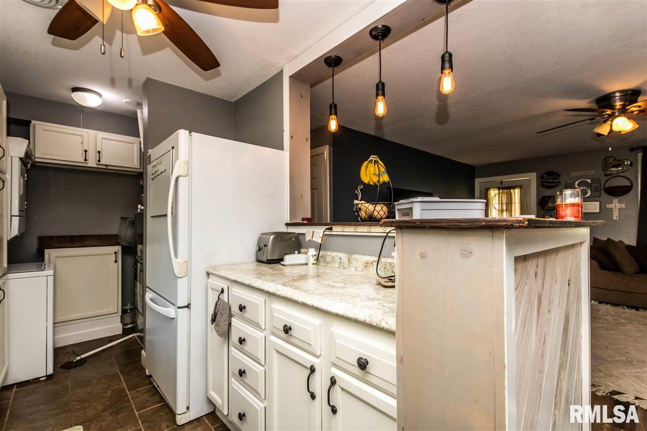 202 Frontenac Road Marquette Heights, IL 61554 - Photo 10 of 28 Gallery Image 10