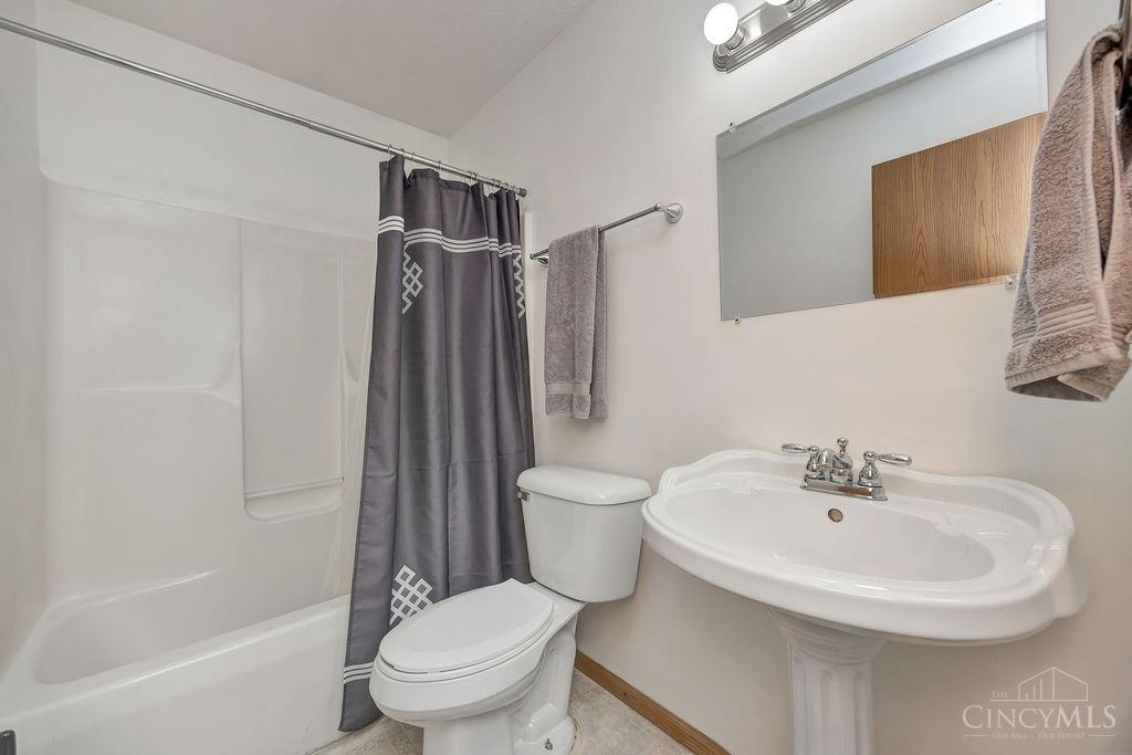 6209 Hester Road Oxford, OH 45056 - Photo 17 of 30