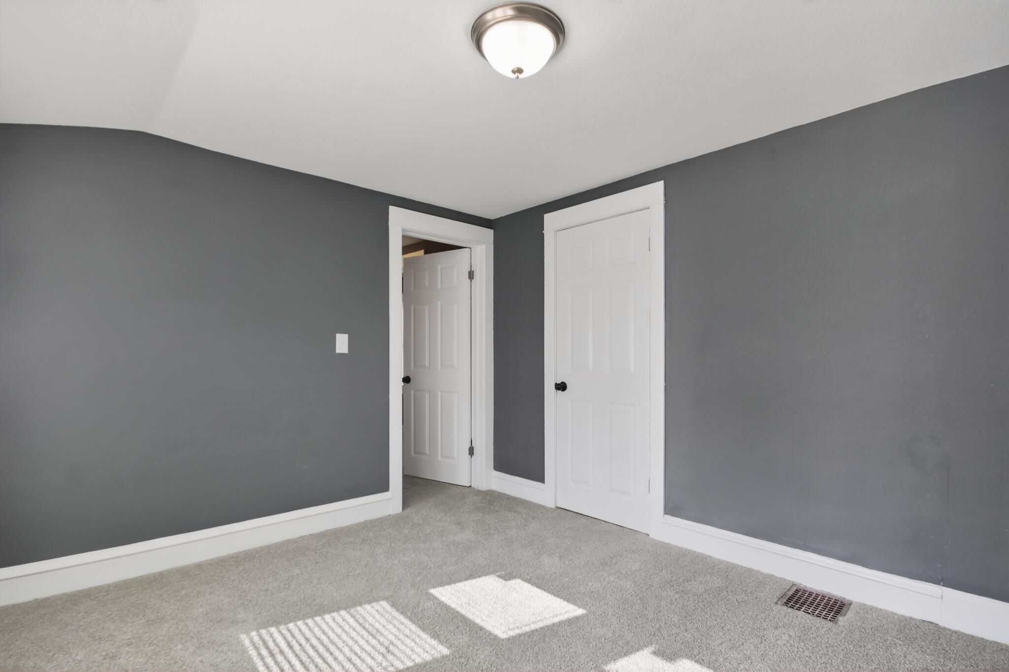 3815 Vel R. Phillips Avenue Milwaukee, WI 53212 - Photo 28 of 32 SKJFHsM6qiltBlgAW5kN-hCDIxd2mecsIKpyLAaI