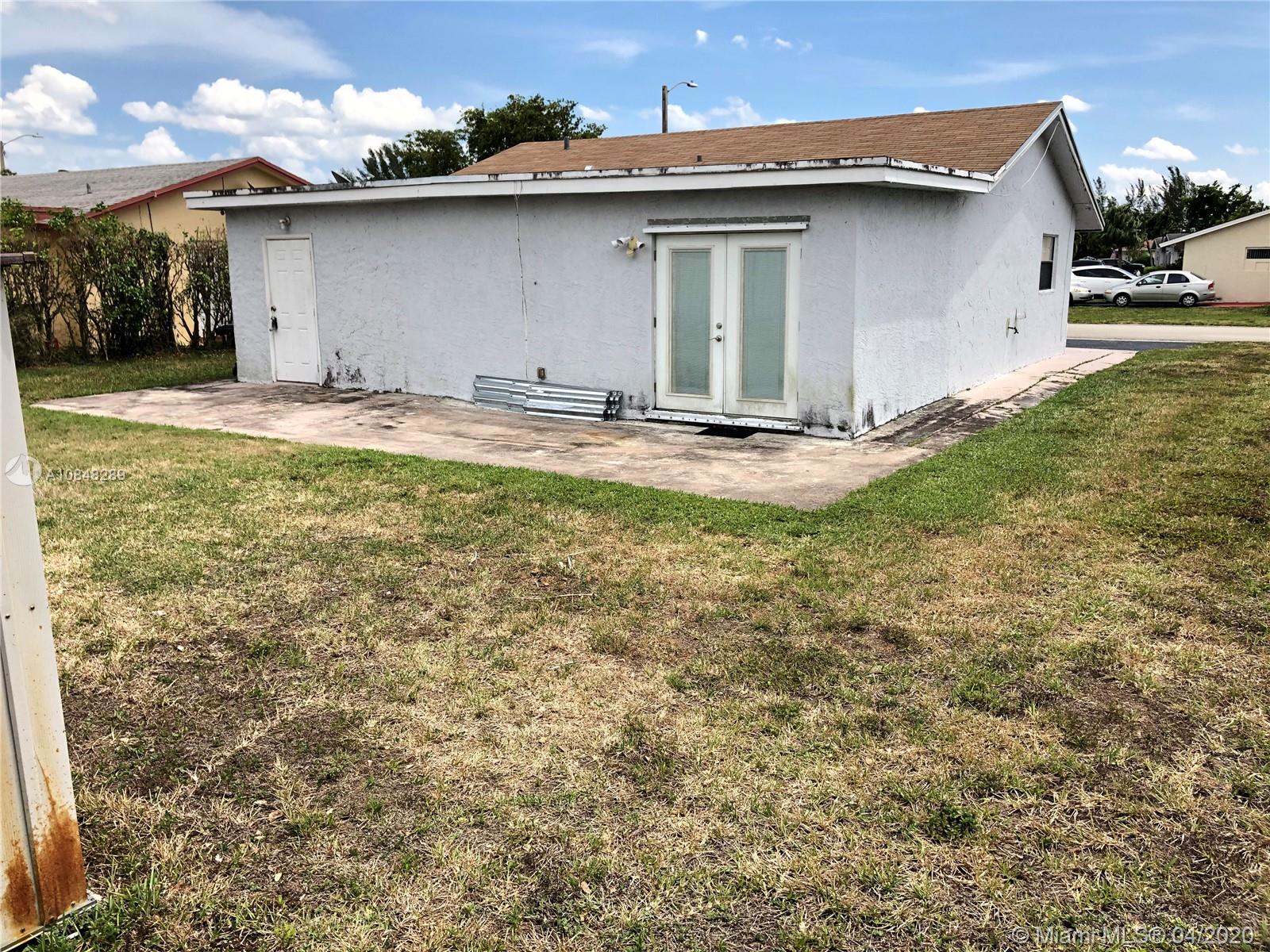 9401 Northwest 81st Manor Fort Lauderdale, FL 33321 - Photo 17 of 18