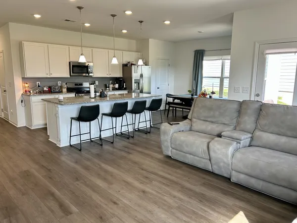 $2,595 | 236 Summerlin Drive, Gallatin, TN 37066