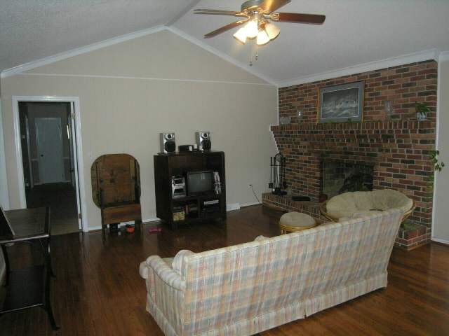 703 Regency Circle Anderson, SC 29625 - Photo 4 of 9 Gallery Image 4