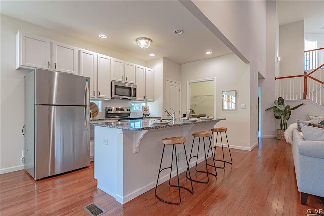 4088 Clearbrook Road Emmaus, PA 18049 - Photo 17 of 40