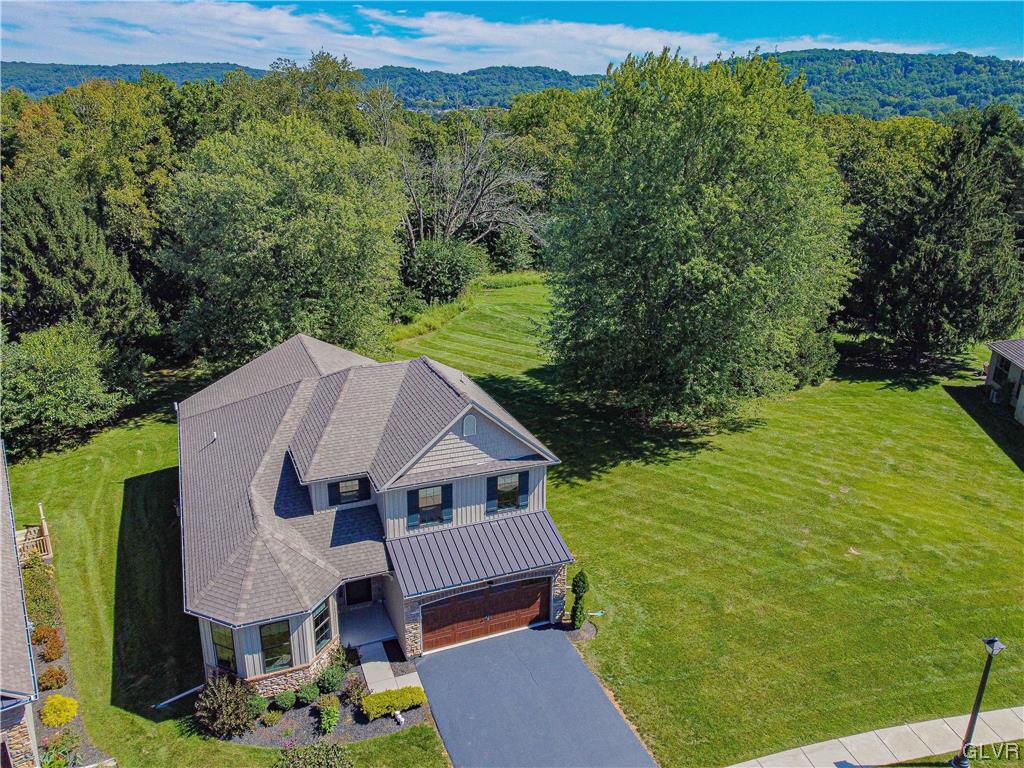 4088 Clearbrook Road Emmaus, PA 18049 - Photo 2 of 40