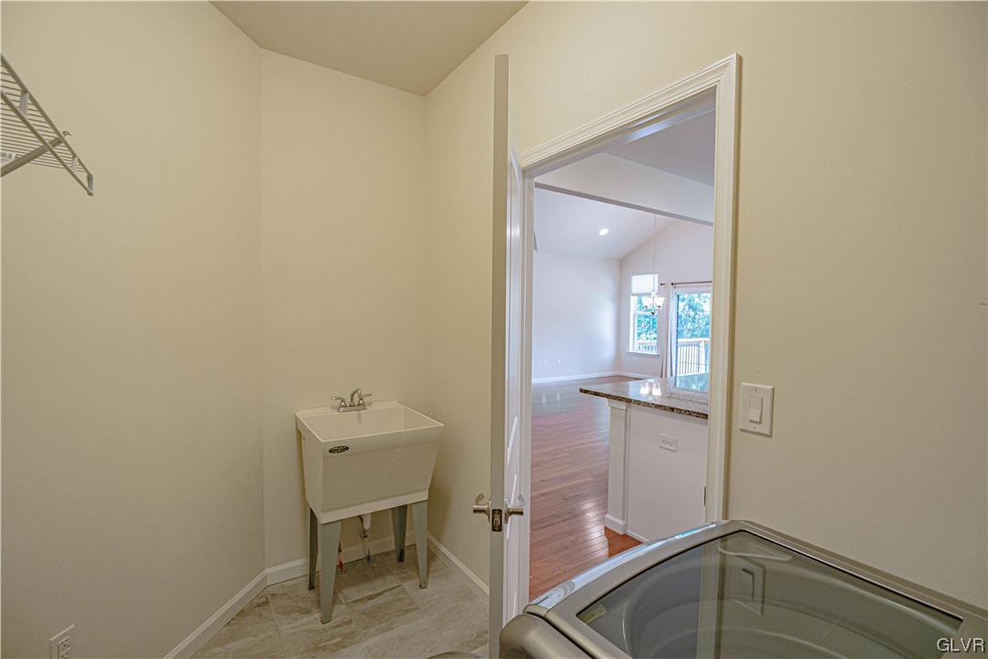 4088 Clearbrook Road Emmaus, PA 18049 - Photo 24 of 40