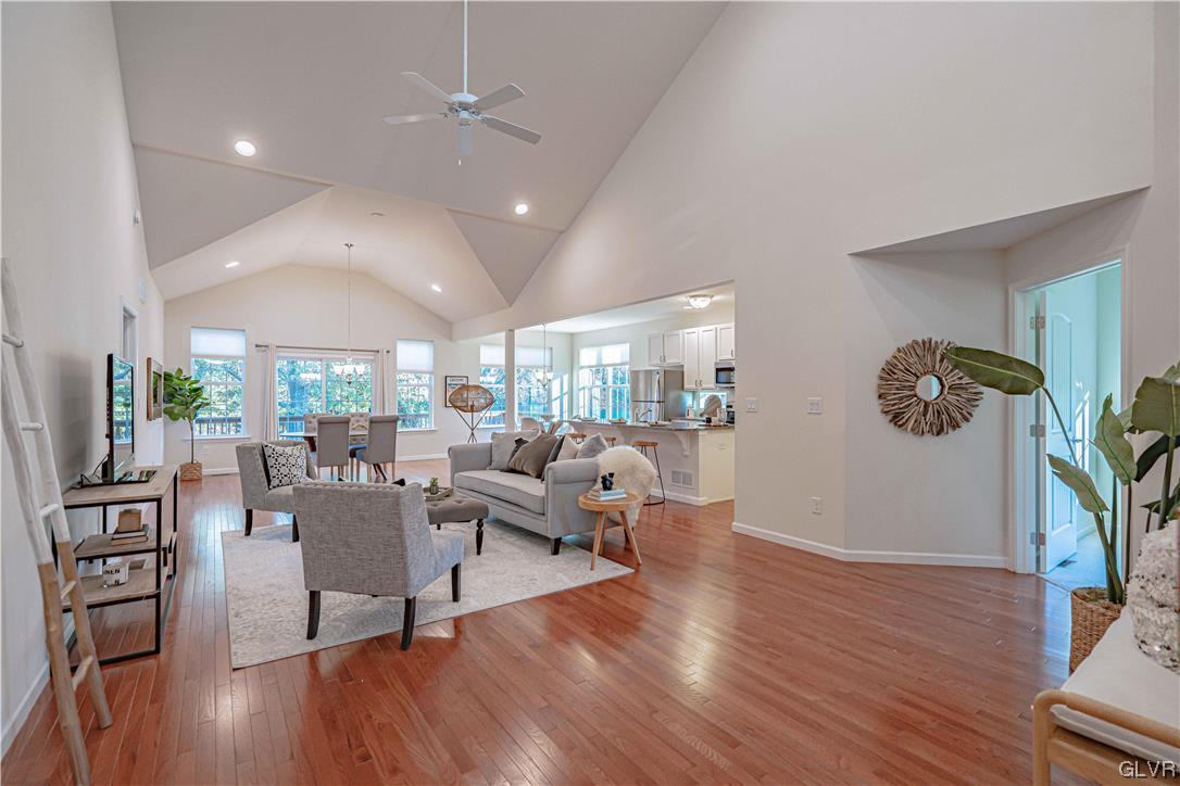 4088 Clearbrook Road Emmaus, PA 18049 - Photo 10 of 40