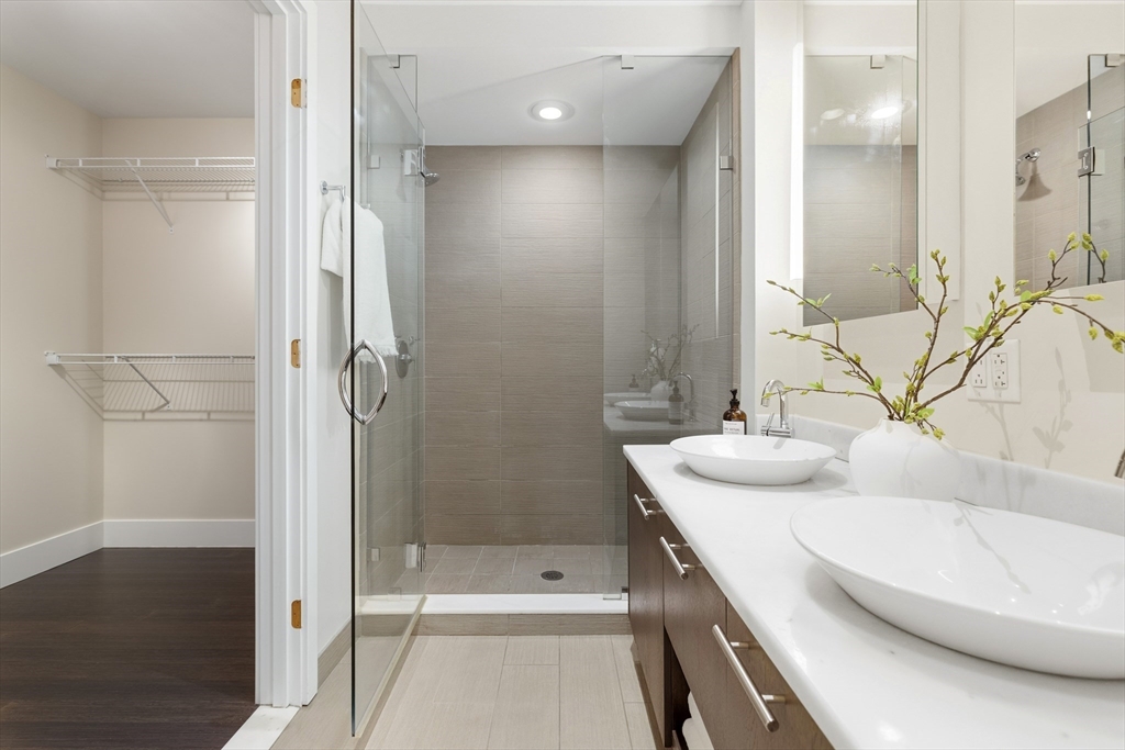 110 Stuart Street, Unit 18H Boston, MA 02116 - Photo 18 of 27