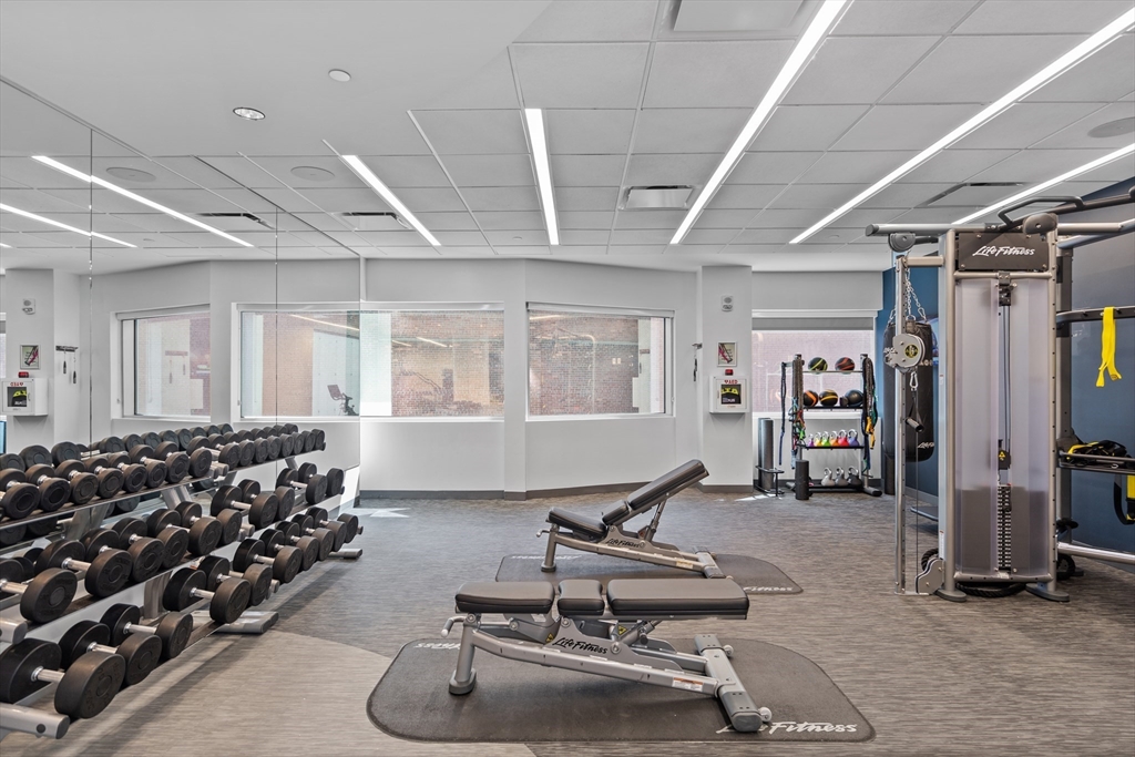 110 Stuart Street, Unit 18H Boston, MA 02116 - Photo 25 of 27