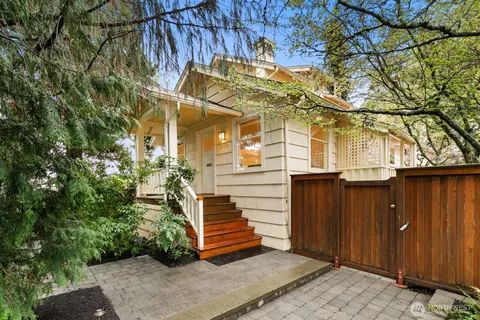 $1,179,000 | 2920 Northeast 60th Street, Seattle, WA 98115