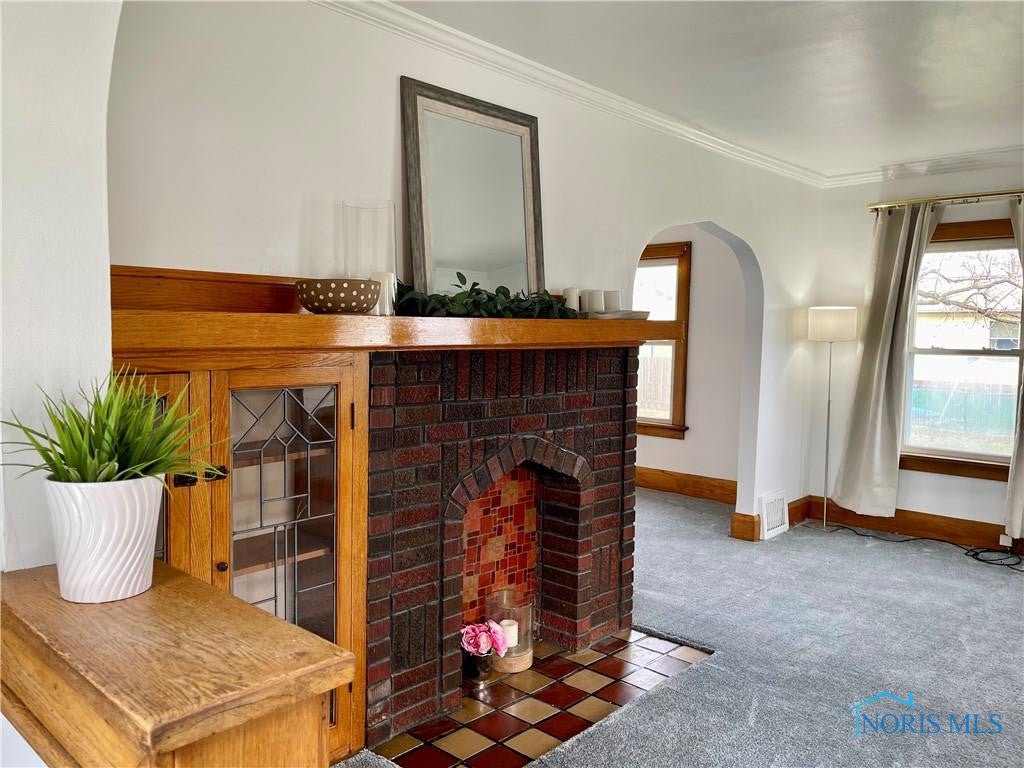 2127 Maginnis Road Oregon, OH 43616 - Photo 4 of 19 Gallery Image 4