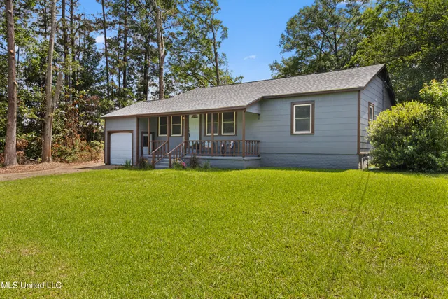 $169,900 | 221 North Vardaman Street, Wiggins, MS 39577