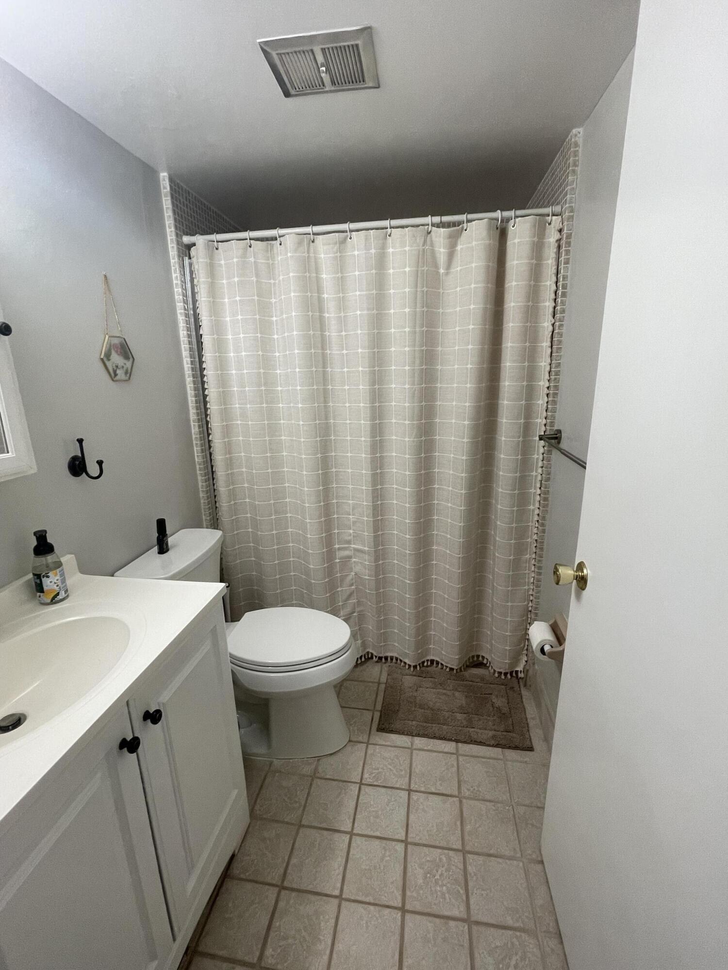 410 Wilma Circle, Unit 103 Riviera Beach, FL 33404 - Photo 17 of 41 WIL18
