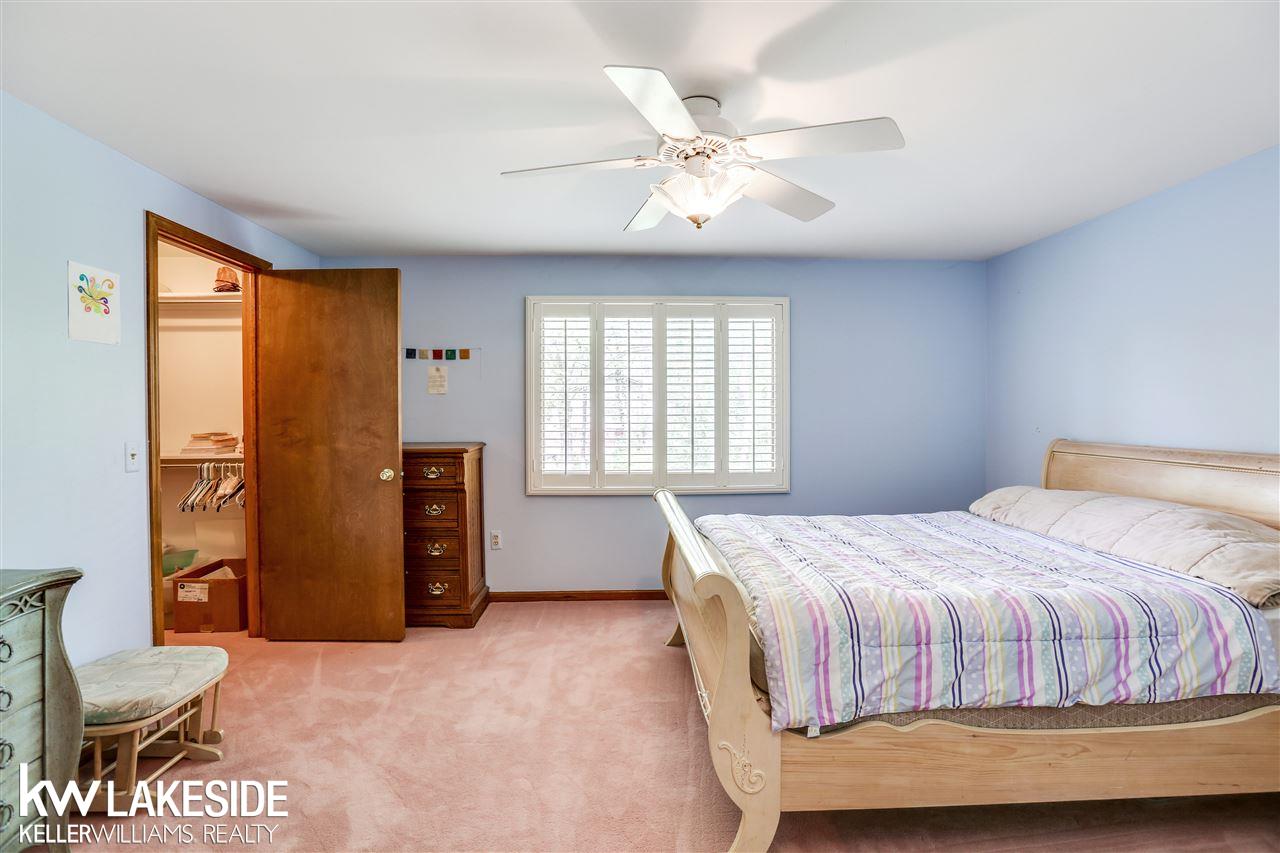 1196 Maple Leaf Drive Rochester Hills, MI 48309 - Photo 21 of 26