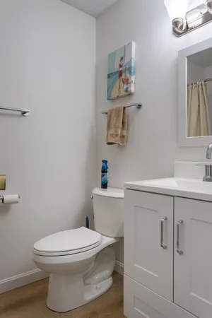 $2,200 | 493 Ocean Boulevard, Unit 22, Hampton, NH 03842