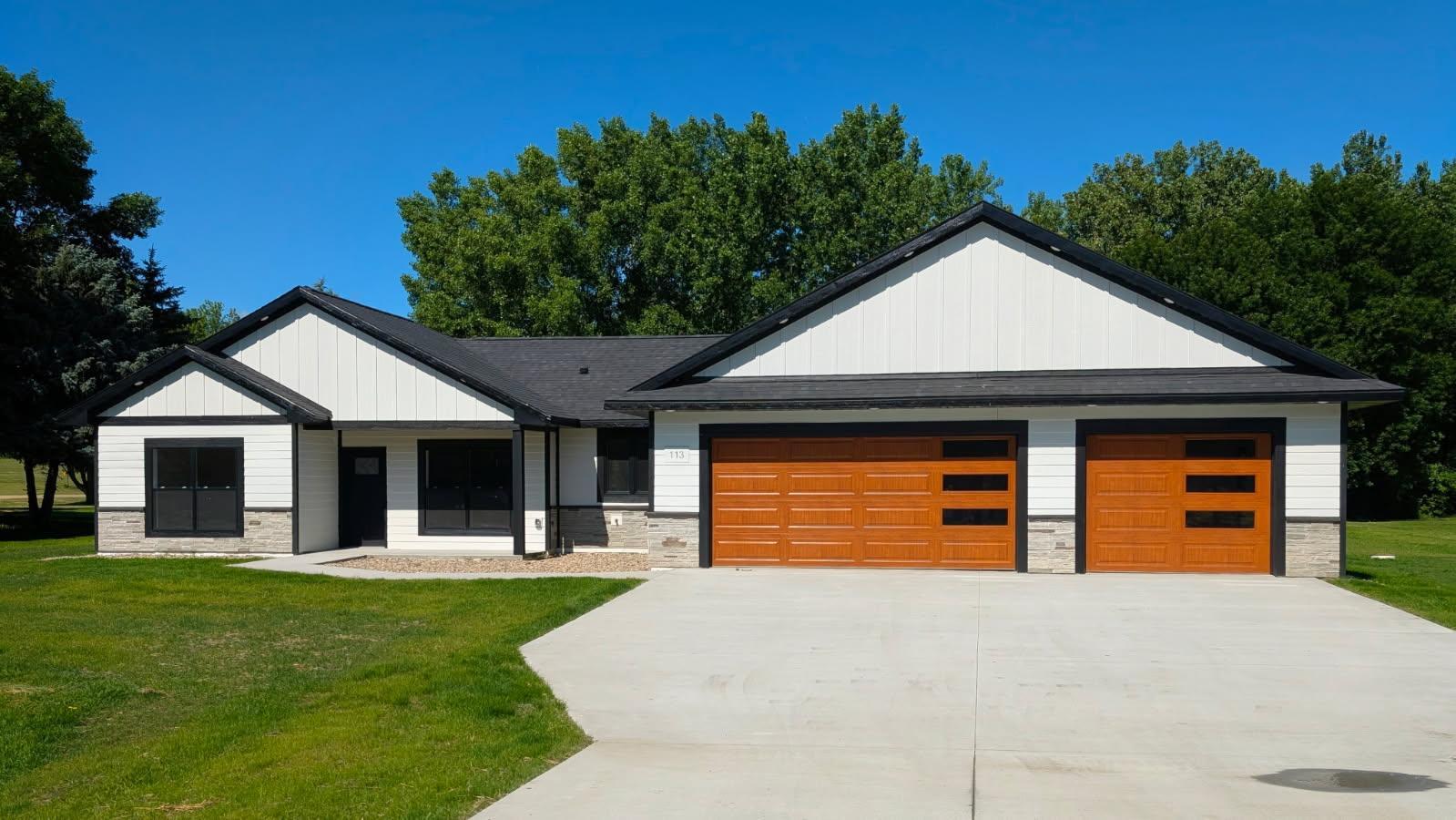 113 Par-View Estates Montevideo, MN 56265 - Photo 2 of 46