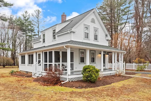 $569,900 | 49 Chestnut Street, Foxboro, MA 02035