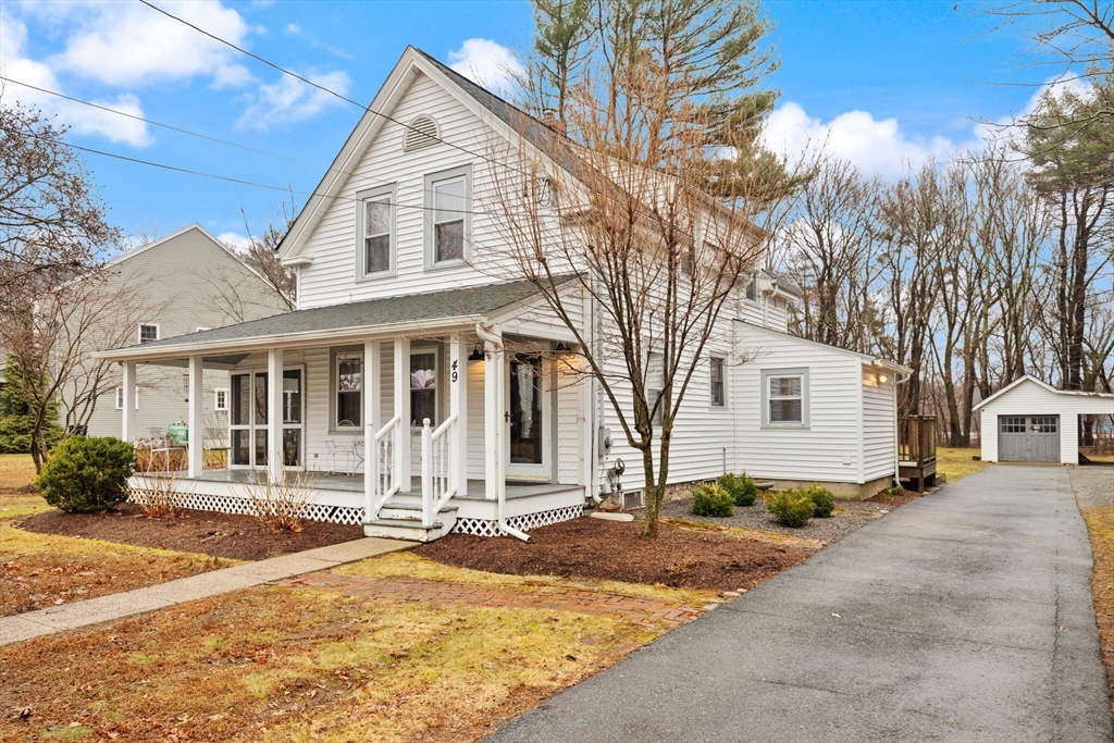 49 Chestnut Street Foxboro, MA 02035 - Photo 2 of 40