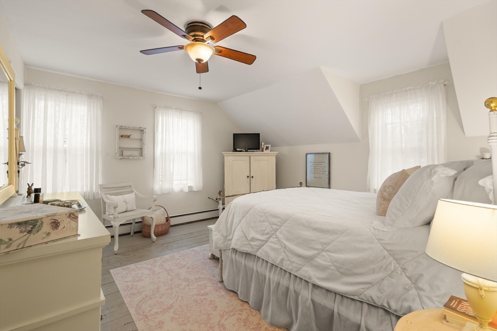 49 Chestnut Street Foxboro, MA 02035 - Photo 23 of 40