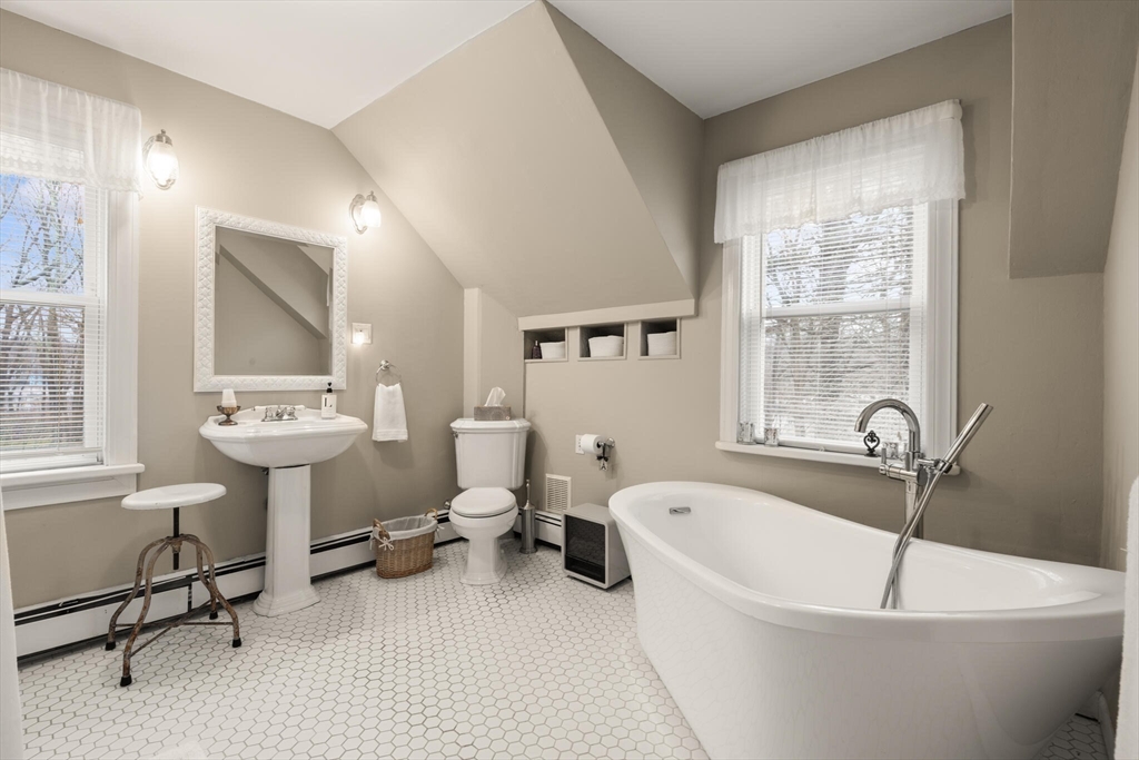 49 Chestnut Street Foxboro, MA 02035 - Photo 28 of 40