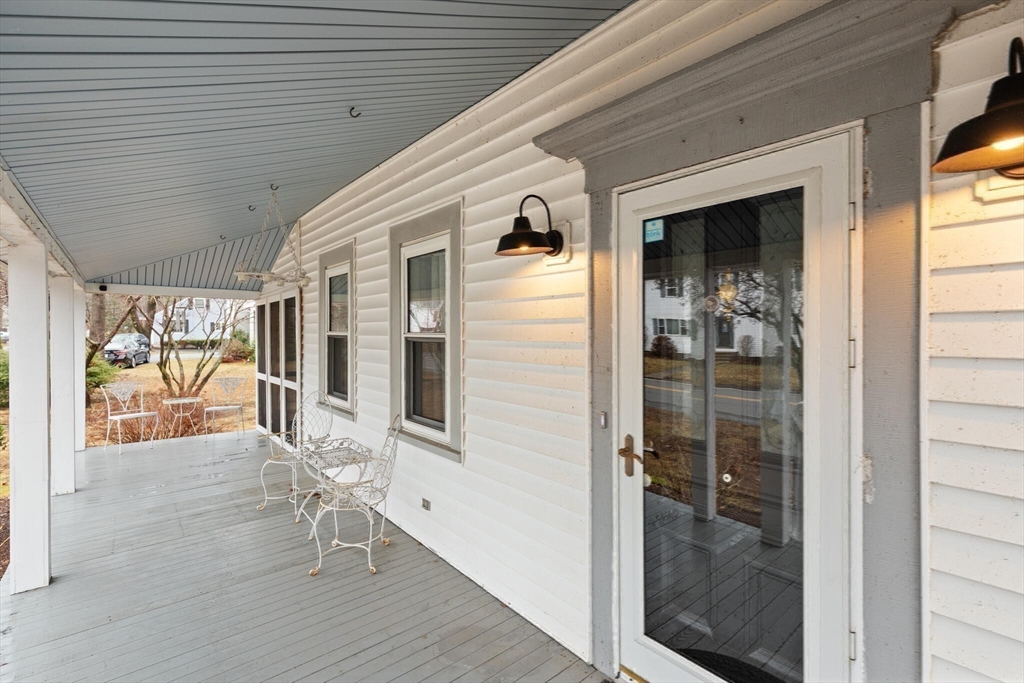 49 Chestnut Street Foxboro, MA 02035 - Photo 33 of 40