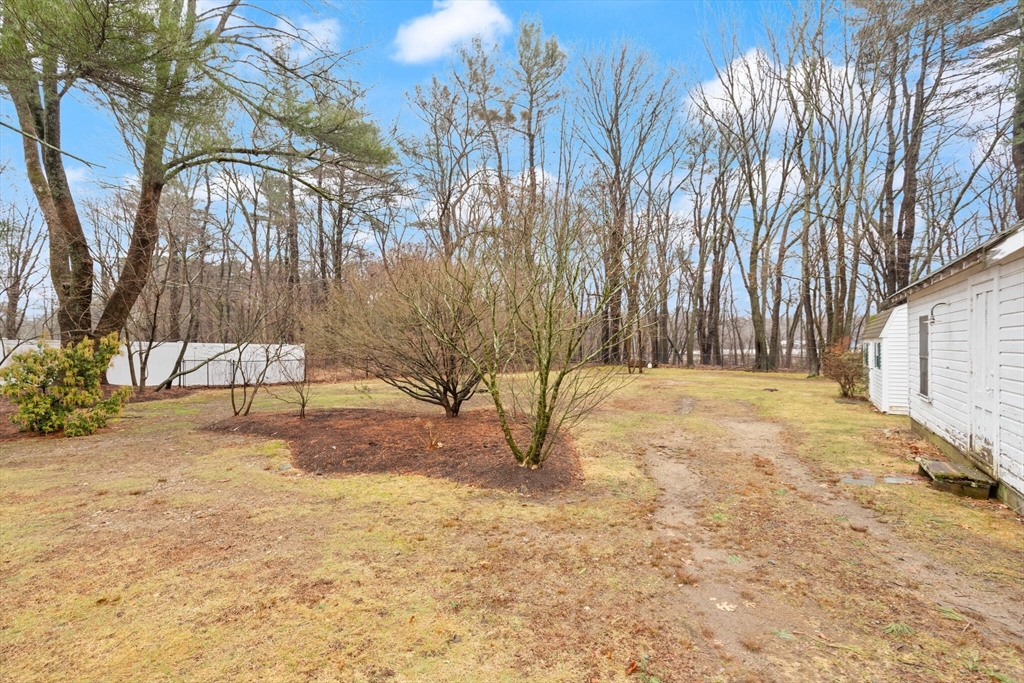 49 Chestnut Street Foxboro, MA 02035 - Photo 38 of 40