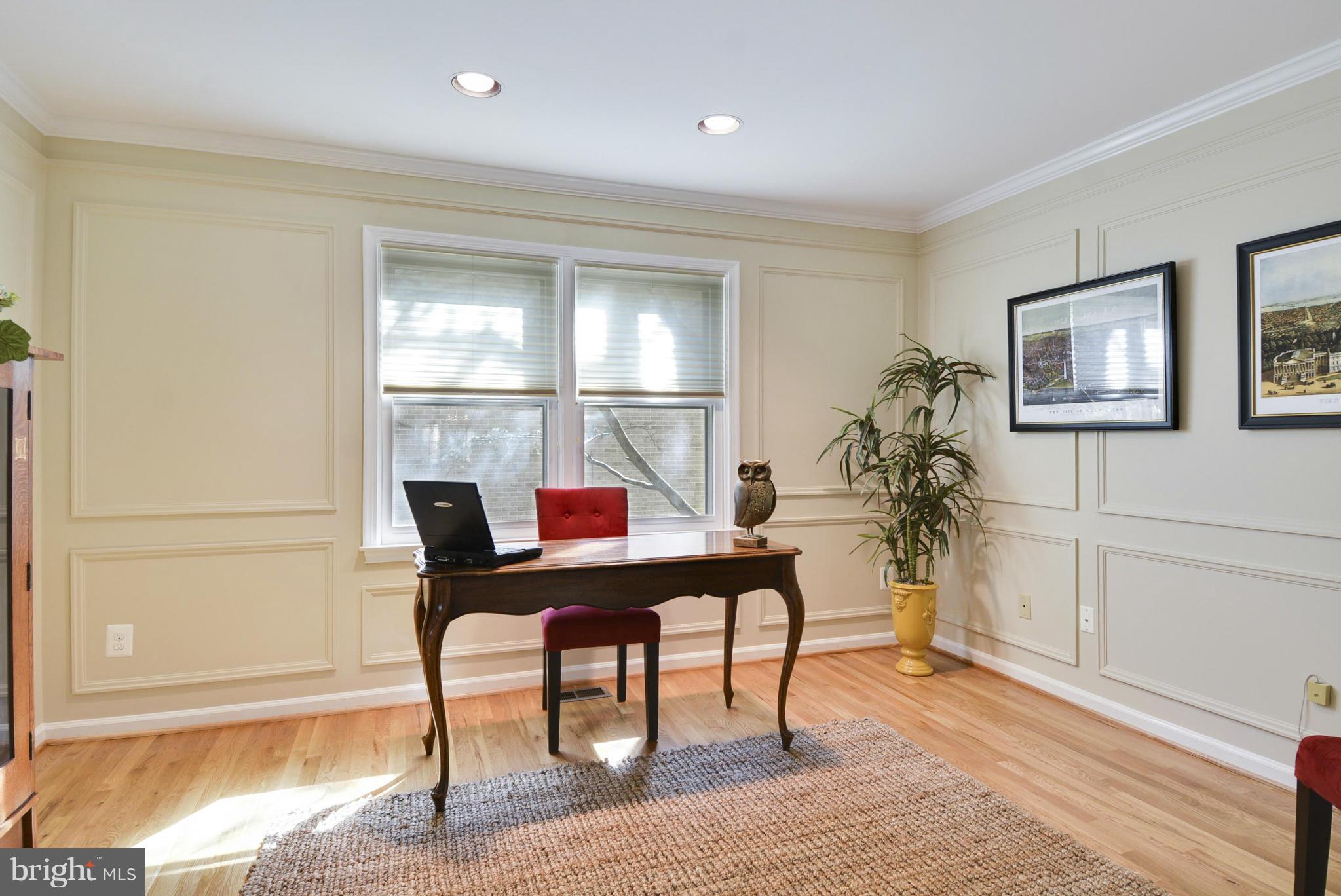9649 Reach Road Potomac, MD 20854 - Photo 6 of 30 Den