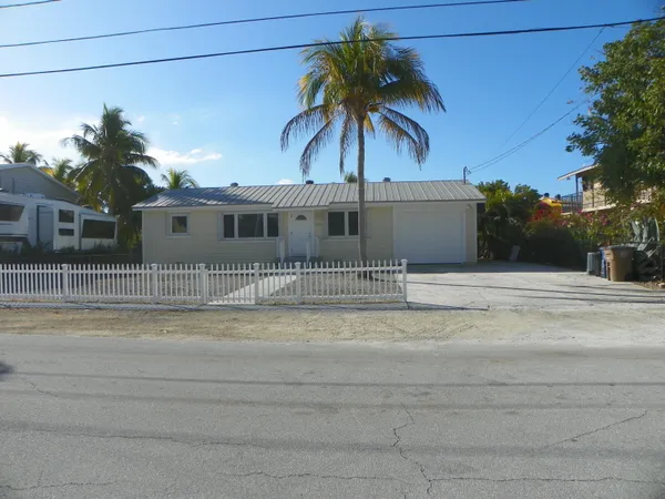 $899,000 | 29544 Independence Avenue, Big Pine Key, FL 33043