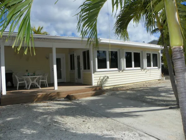 $899,000 | 29544 Independence Avenue, Big Pine Key, FL 33043