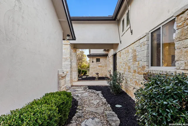 $799,000 | 744 Canna Lily Circle, Driftwood, TX 78619