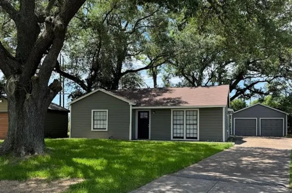 $139,900 | 2203 Westway Street, Orange, TX 77630