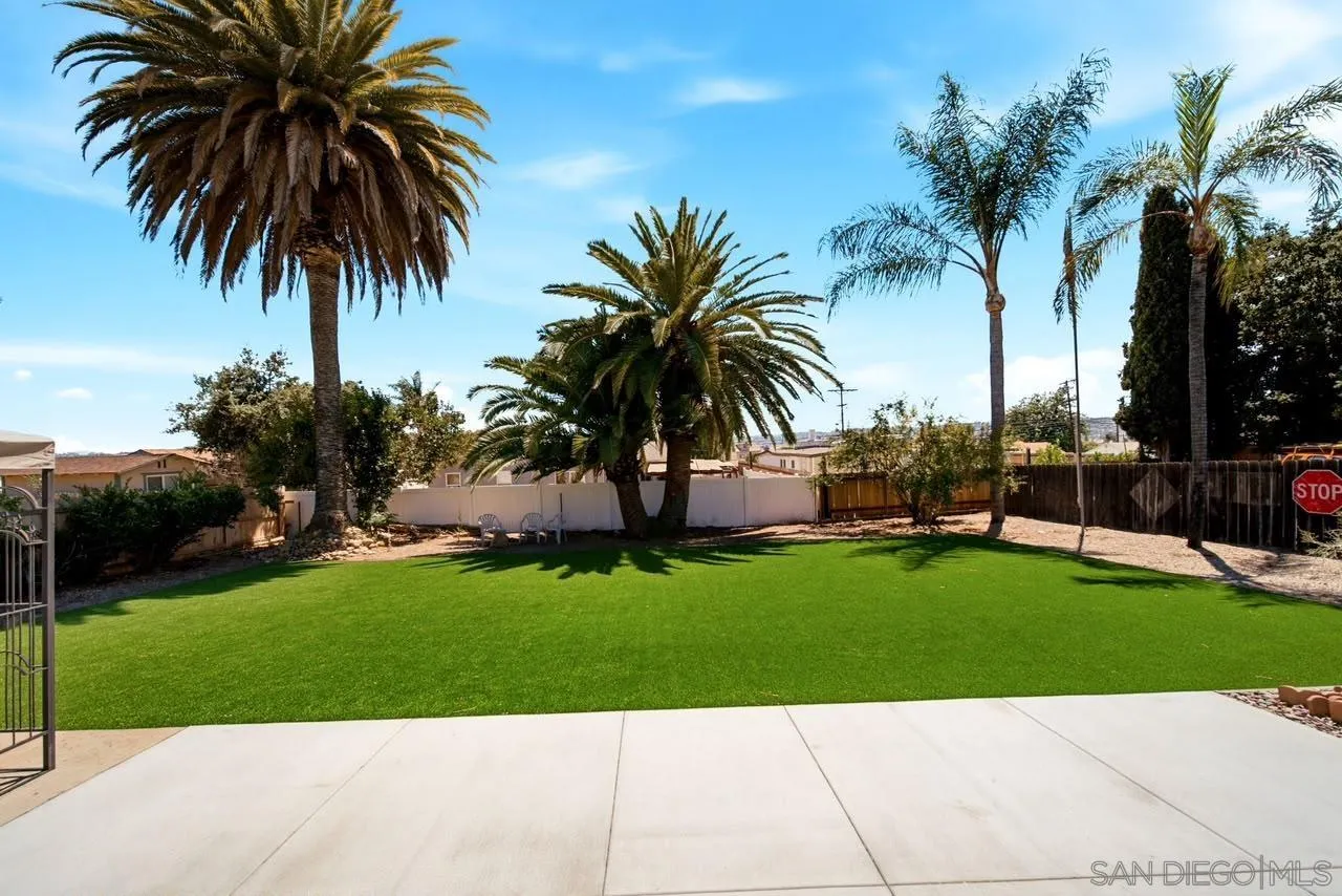817 Arboleda Road El Cajon, CA 92021 - Photo 23 of 34