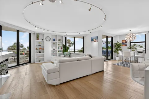 $1,695,000 | 176 Helios Drive, Unit 205, Jupiter, FL 33477