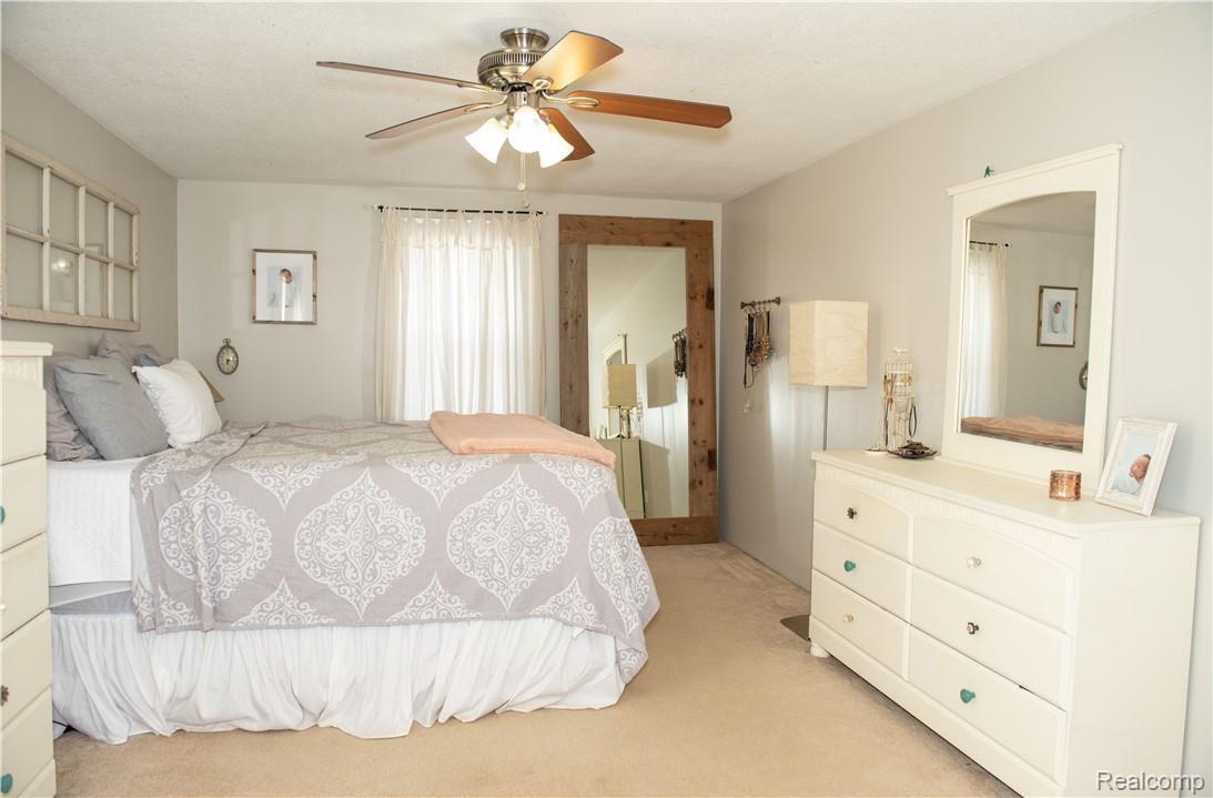 5472 Belsay Road Grand Blanc, MI 48439 - Photo 26 of 40 _DSC9530.jpg