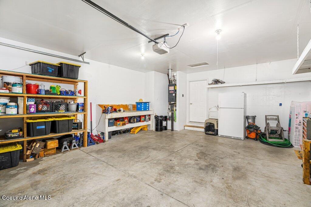 2130 East Decaro Loop Post Falls, ID 83854 - Photo 23 of 31 Garage