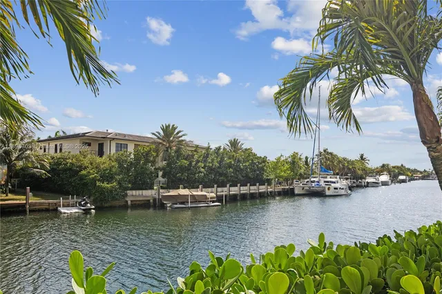 $315,000 | 401 Golden Isles Drive, Unit 1012, Hallandale Beach, FL 33009