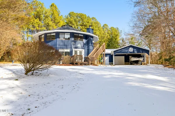 $392,000 | 878 Anchor Drive, Bracey, VA 23919